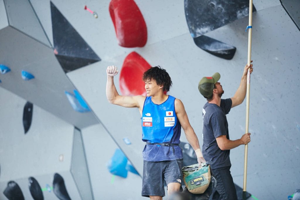 Yoshiyuki Ogata climbing the finishing route | Photo by Nic Daughtry